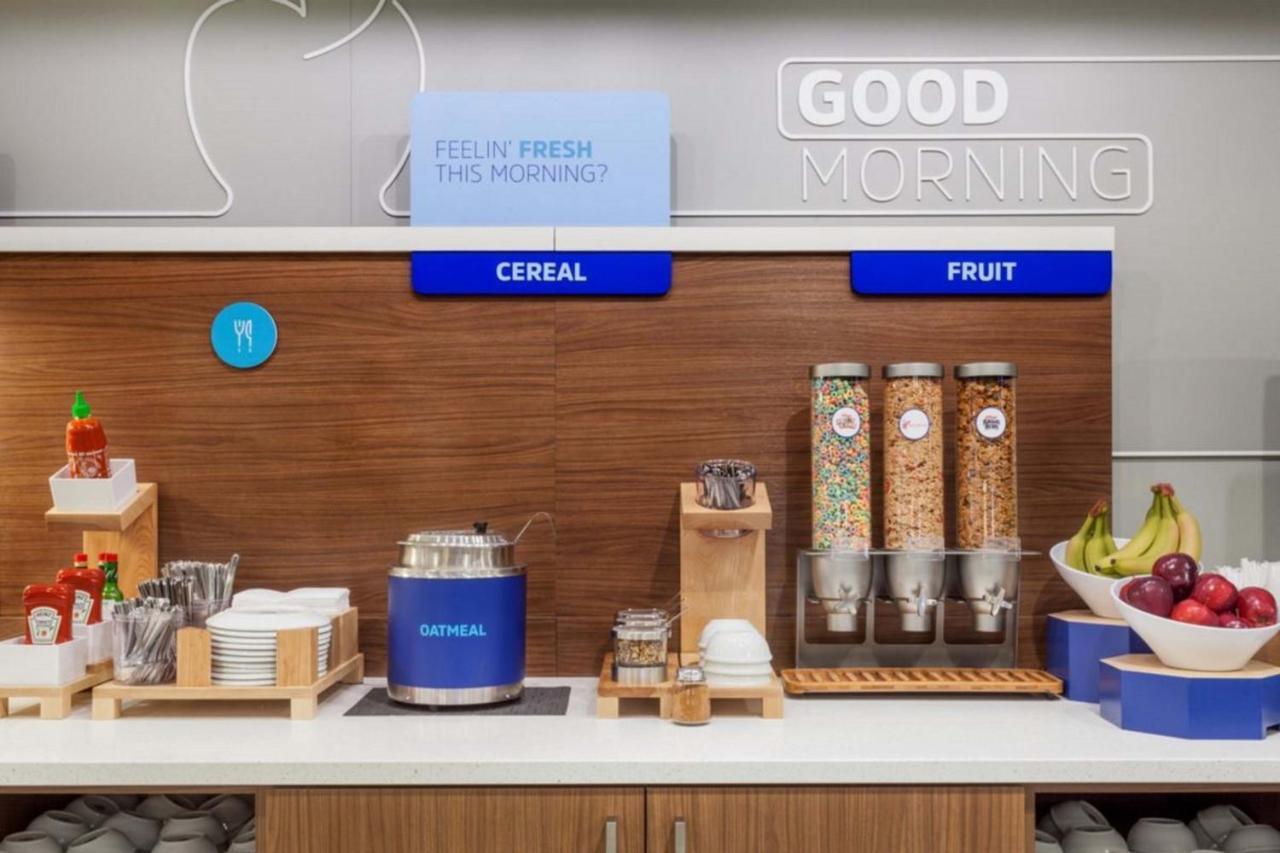 Holiday Inn Express Hotel & Suites Dayton-Centerville By Ihg Zewnętrze zdjęcie