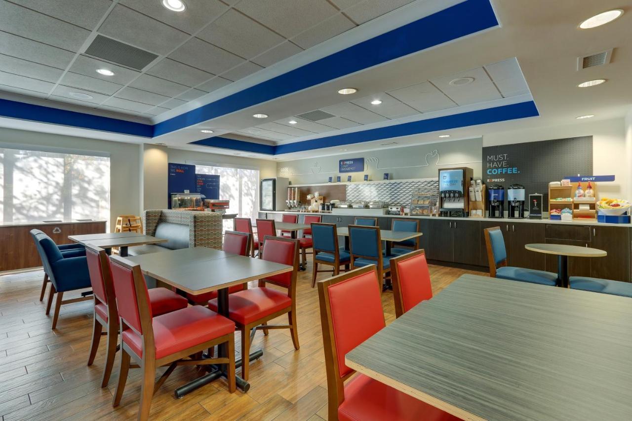 Holiday Inn Express Hotel & Suites Dayton-Centerville By Ihg Zewnętrze zdjęcie